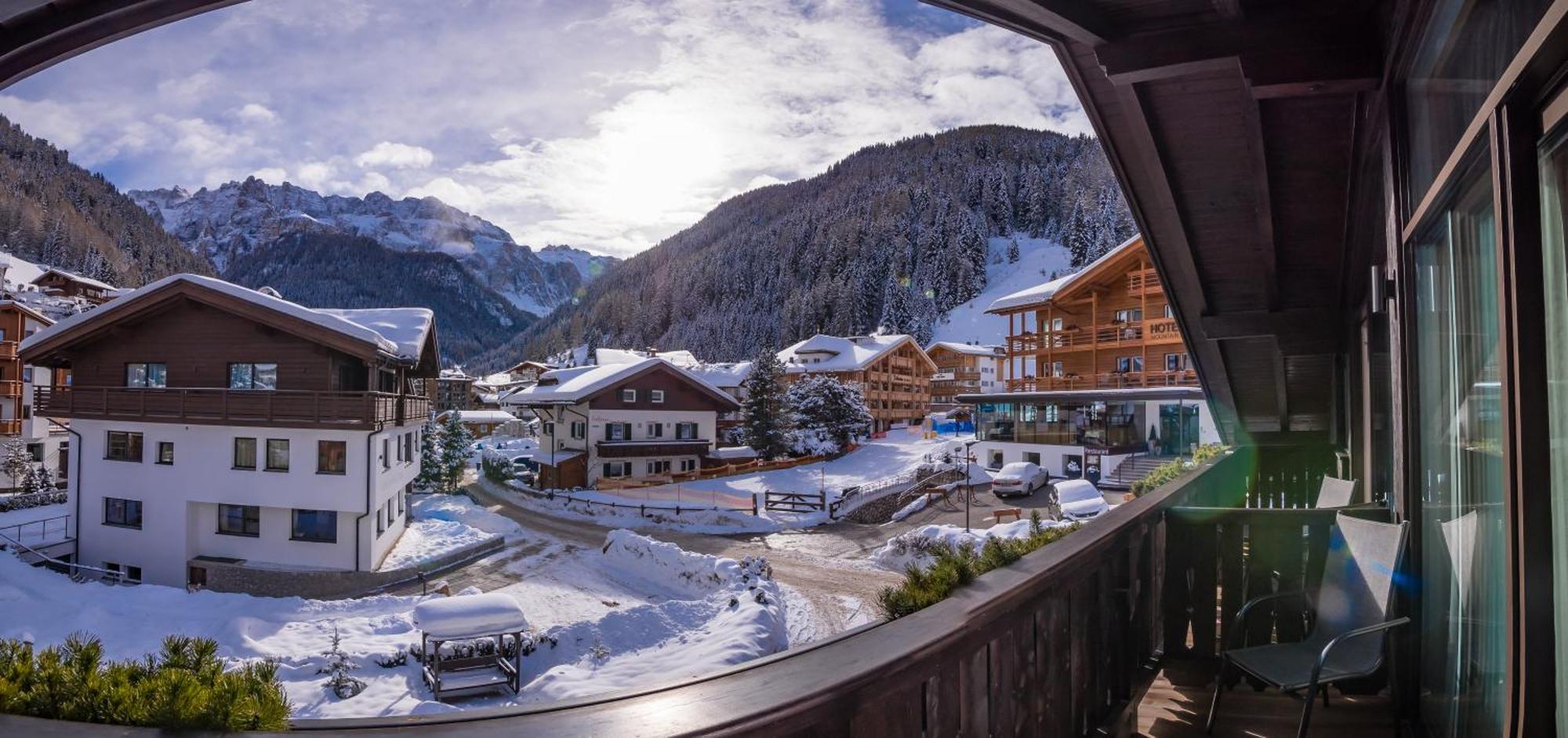 Chalet Elisabeth Dolomites Alpin & Charme Selva di Val Gardena Exteriör bild