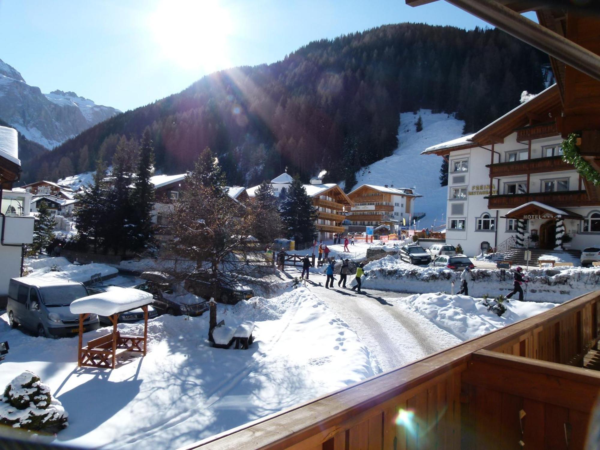 Chalet Elisabeth Dolomites Alpin & Charme Hotell Selva di Val Gardena Exteriör bild