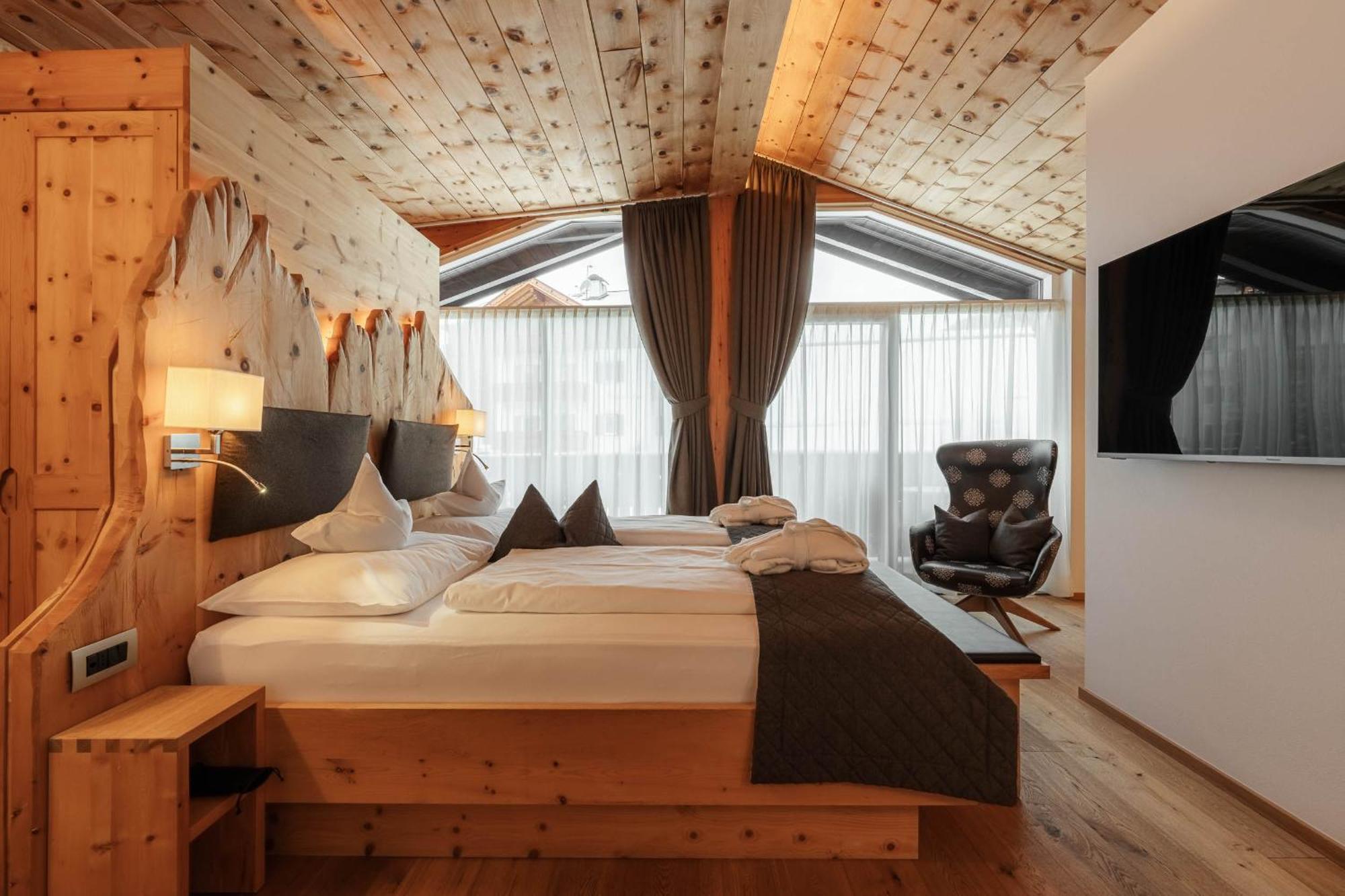 Chalet Elisabeth Dolomites Alpin & Charme Selva di Val Gardena Exteriör bild