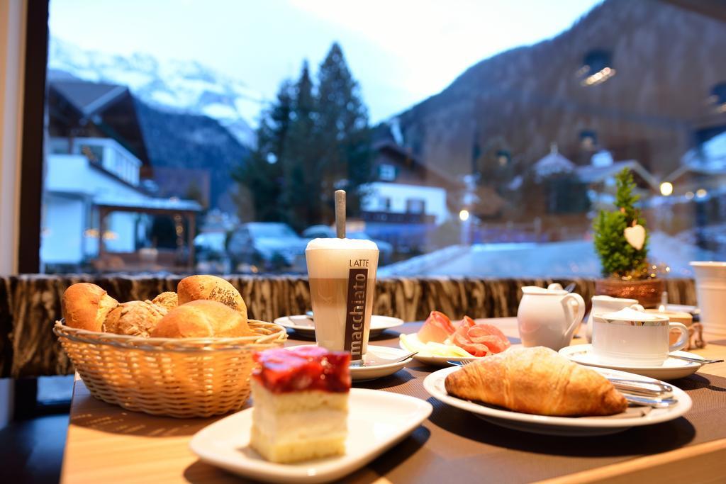 Chalet Elisabeth Dolomites Alpin & Charme Hotell Selva di Val Gardena Exteriör bild